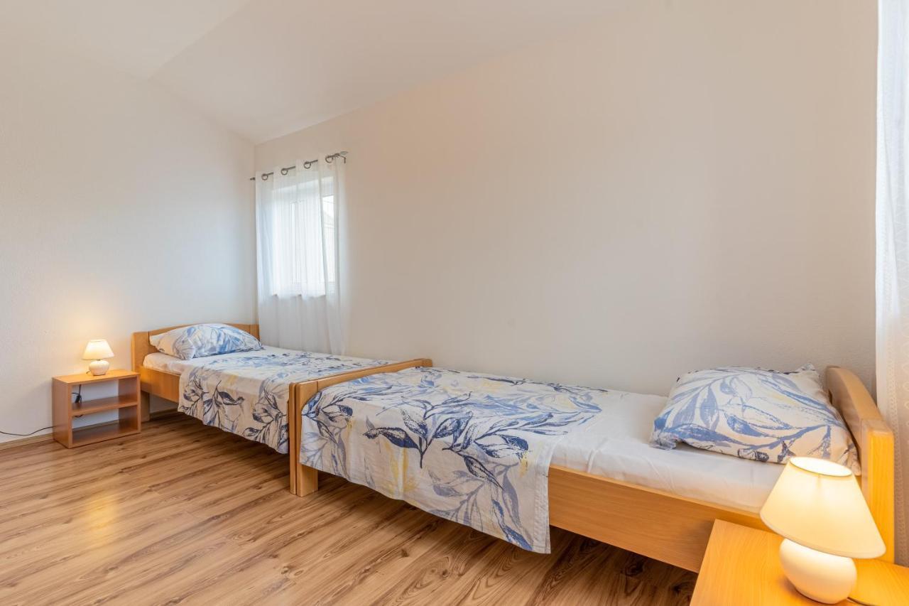 Apartment Jurasic Orlec Kültér fotó